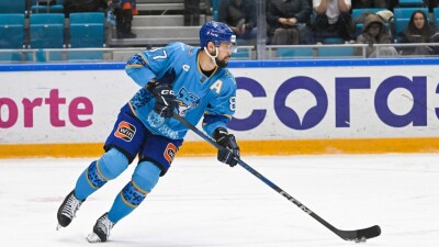 Видеообзор сенсационного матча КХЛ "Адмирал" – "Барыс"