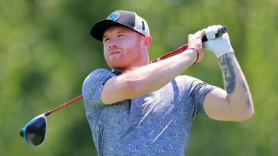 Стал известен полный кард боксёрского шоу Сауль Альварес – Уильям Скалл