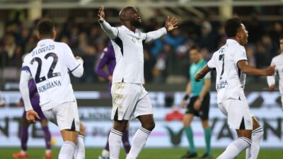 "Наполи" планирует летом приобрести восемь новых футболистов