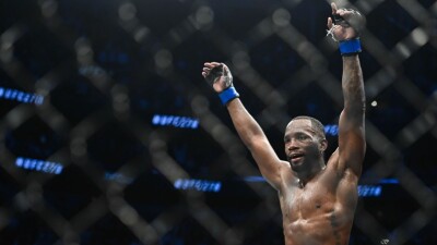 Результаты взвешивания участников UFC Fight Night 255 с главным боем Эдвардс – Брэди