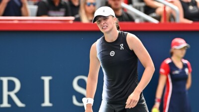 Хейтер донимал вторую ракетку мира вопросами о личной жизни во время её тренировки в Майами