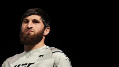 Анкалаев отреагировал на слух, что Перейра дрался с ним травмированным