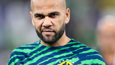 Дани Алвеса оправдали по делу об изнасиловании после года в тюрьме