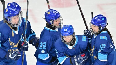 Женская сборная Казахстана по хоккею объявила состав на ЧМ-2025