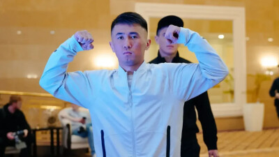 Махмуд Сабырхан дебютировал в профи с победы нокаутом