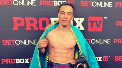 Видео полного боя Батыр Джукембаев – Кейн Гарднер на вечере бокса в Астане