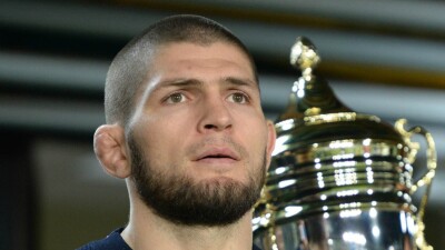 ФНС вновь заблокировала банковский счёт Хабиба Нурмагомедова