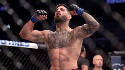 Илия Топурия сообщил, когда хочет провести бой с Исламом Махачевым