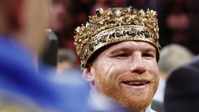 Сауль Альварес назвал причины своего поражения от Дмитрия Бивола