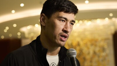 Бивол объяснил, интересно ли ему провести бой по правилам ММА