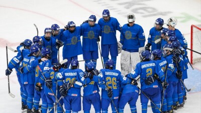 Сухим разгромом завершился матч Казахстана на ЧМ-2025 по хоккею