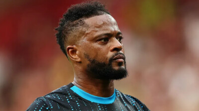 Экс-защитник "Манчестер Юнайтед" дебютирует в смешанных единоборствах