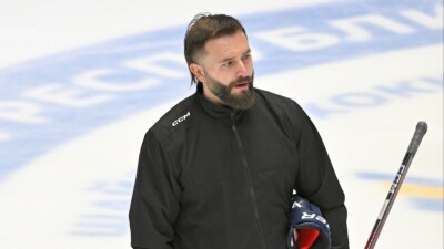 "Не с кем разговаривать": тренер "Барыса" – о будущем в клубе