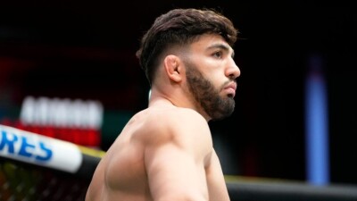 "Ты должен был сделать это!". Экс-боец UFC осудил Царукяна за отказ от реванша с Гамротом