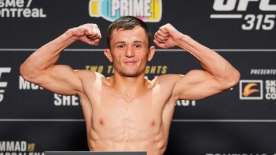 Результаты взвешивания участников турнира UFC 315 с участием Бекзата Алмахана