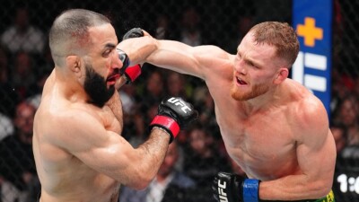 Бекзат Алмахан? Названы лучший бой и выступления турнира UFC 315