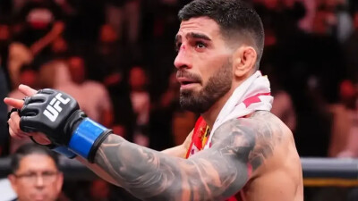 "Такого в истории UFC ещё не было": в России объяснили уникальность поединка Махачев – Топурия