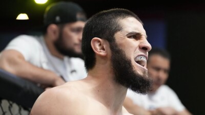 Легенда UFC объяснил, почему Топурия может дать тяжёлый бой Махачеву