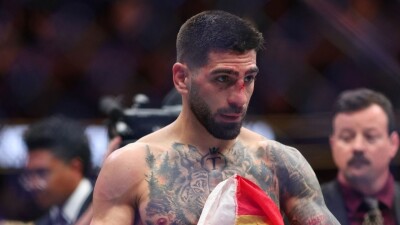"Странное решение". Легенда UFC отреагировал на уход Топурии от своих тренеров