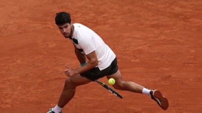 Карлос Алькарас без проблем вышел в третий круг "Ролан Гаррос"