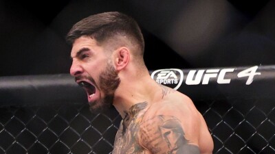 Топовый файтер UFC сказал, кто победил бы в бою Махачева и Топурии