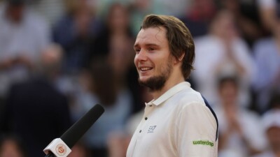 Первая ракетка Казахстана прокомментировал дебютный выход в 1/4 финала "Ролан Гаррос"