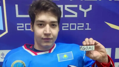 "За пределами Турции": воспитанник казахстанского хоккея хочет сменить лигу
