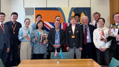 Казахстанские шахматисты сыграли матч в британском парламенте:  впервые в истории – с участием иностранной команды