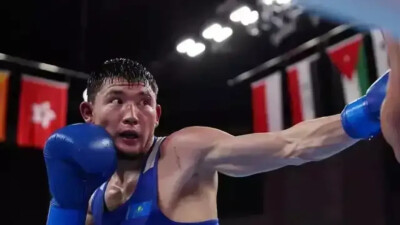 Судьи решили исход боя Казахстан - Франция на Кубке мира по боксу в Астане
