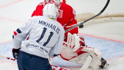 Лидер сборной Казахстана заключил новый контракт с "Металлургом"