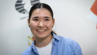 Касым-Жомарт Токаев поздравил шахматистку Меруерт Камалиденову