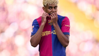 Отец Ямаля отреагировал на критику сына за вечеринку с артистами с карликовостью