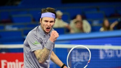 Первая ракетка Казахстана без проблем вышел в полуфинал топового турнира в Гштааде