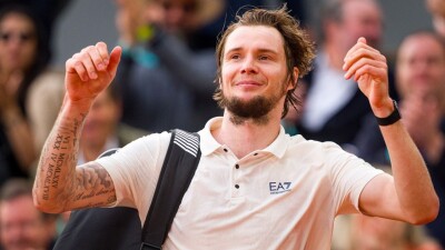 "Проиграл за 40 минут и поехал домой". Александр Бублик вспомнил свой первый турнир в Кицбюэле