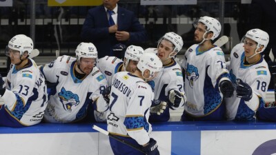 "Руководство казахстанского хоккея бросает в крайности". Известный форвард – о проблемах "Барыса"