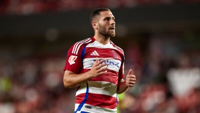 Немецкий клуб отказался подписывать футболиста из-за фанатов