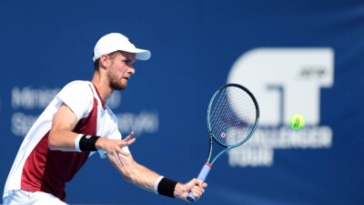 Немецкого теннисиста дисквалифицировали по довольно необычной причине: подробности 