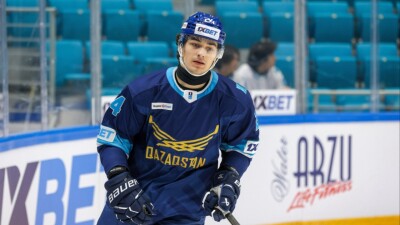 Защитник сборной Казахстана официально вернулся в "Барыс"