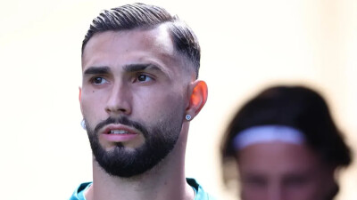 Клуб Нуралы Алипа нацелился на автора покера в ворота "Реала"