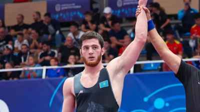 Казахстанский борец стал серебряным призёром чемпионата мира в Болгарии