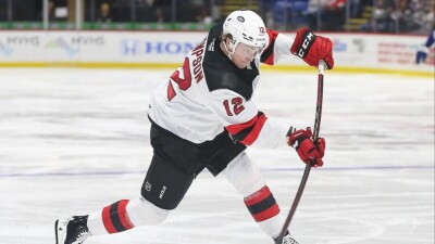 Брат звезды НХЛ подписал контракт с "Барысом"