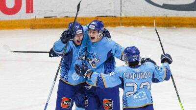 Видеообзор товарищеского матча "Магнитка" – "Барыс"