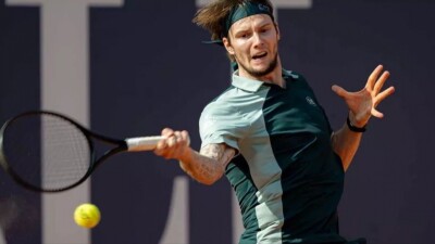 Лучший теннисист Казахстана уверенно вышел во второй круг US Open-2025