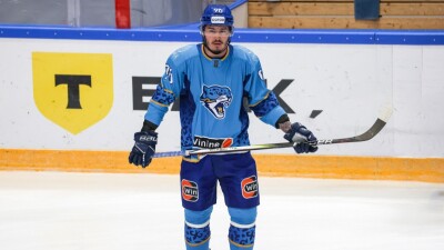 "Барыс" объявил состав на товарищеский матч против "Сибири"