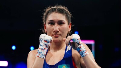 Жёсткой зарубой завершился бой казахстанки на чемпионате мира по боксу