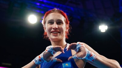 Тотальным разгромом обернулся бой Казахстан – Англия на ЧМ-2025 по боксу