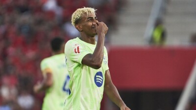 "Бавария" пыталась подписать Ямаля и Гави из академии "Барселоны"