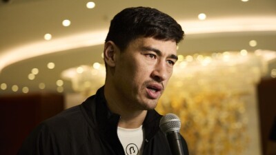 Дмитрий Бивол выбрал самого крутого боксёра в истории