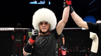 Менеджер Умара Нурмагомедова назвал желаемого соперника в случае победы на UFC 311