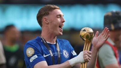 Герой "Челси" Коул Палмер был остановлен полицейским из Нью-Йорка 